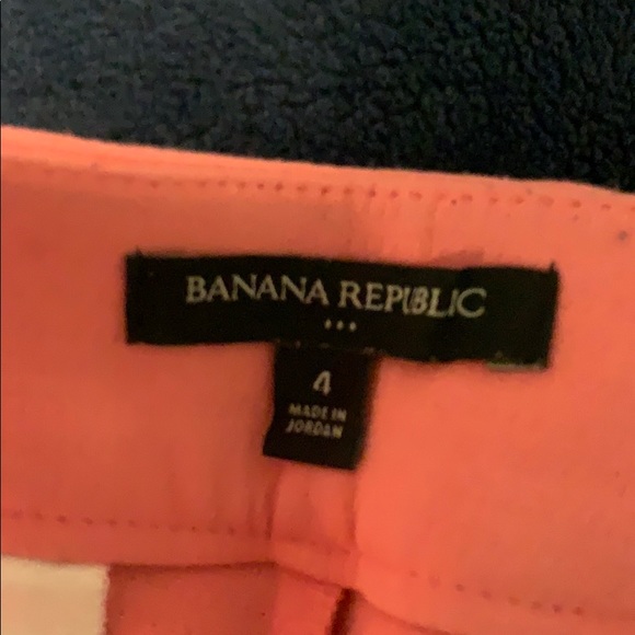 BANANA REPUBLIC SHORTS - Picture 2 of 2